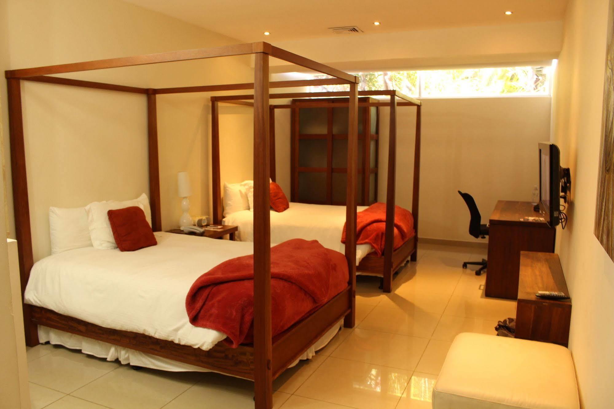 מנאגווה Hotel Contempo מראה חיצוני תמונה